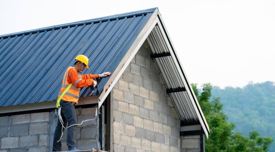 Expert top industrial roofings services in Coopersville, MI